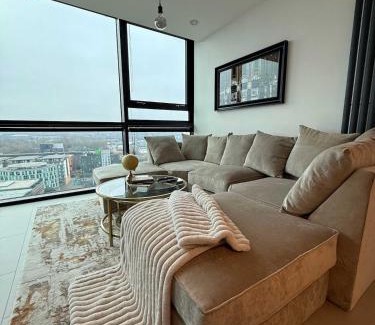 New Islington Apartment | Velvet View in the Heart of MCR