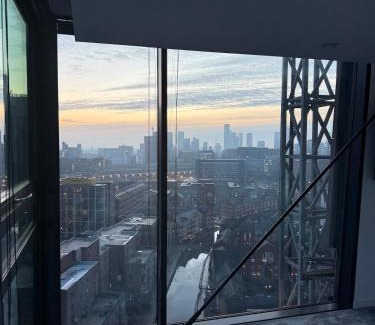 New Islington Apartment | Velvet View in the Heart of MCR