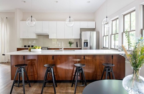 Reynoldstown House | Velvet Vinyl by Minty Living