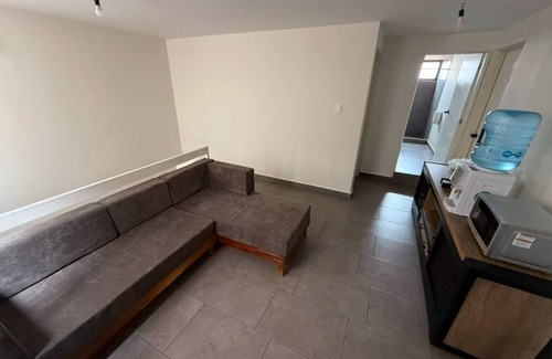 Leon House | Venator House Moral