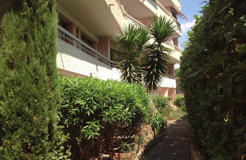 Vence Apartment | Vence charming apartment near historic town 15 minutes from the beaches