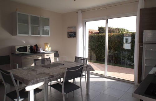 Angles House | Vendée villa, 2 bedrooms, 500m from shops, 1km from town center, 7km from beach