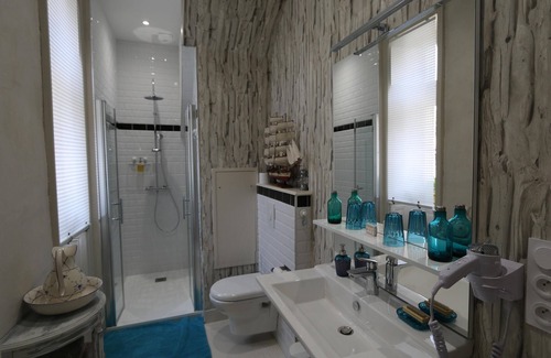 Mouchamps Bed & Breakfast | VENDEENNE room - LE PETIT CHATEAU DES CEDRES