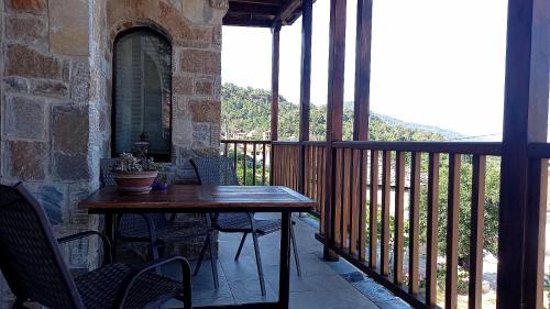 Potamia Apartment | Venetia's Stone House