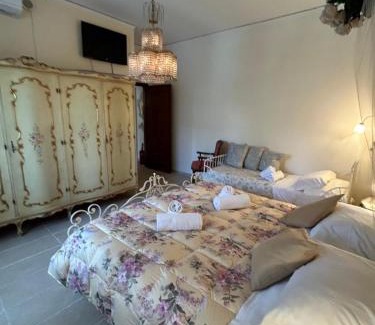 Borgo Milano Apartment | Venetian Style Apartments in Villa