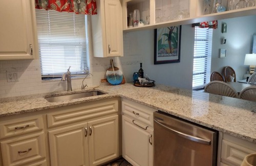 Venice Condo | Venice 2/2 condo. Golf 375 yds away, Beach-3 mi. 3 mo, 6 mo, or year leases.