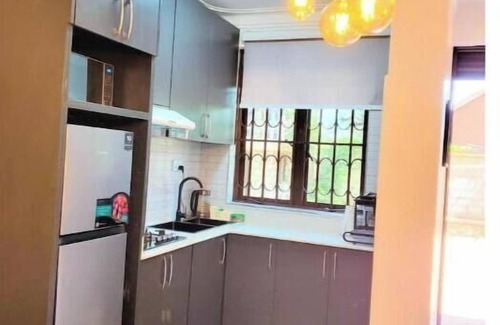 Jinja Apartment | Venice Apartment
