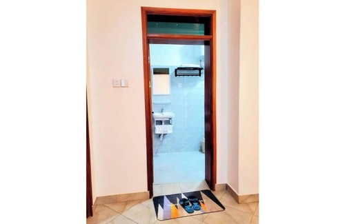Jinja Apartment | Venice Apartment