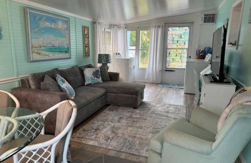 Venice House | Venice Bungalow