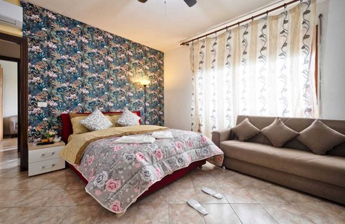 Mestre Bed & Breakfast | Venice H.S Garden Room 84