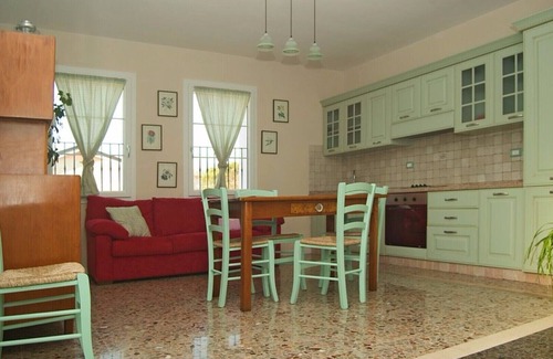 Conegliano Villa | "Venice Hills" apartment in villa with private pool in Conegliano
