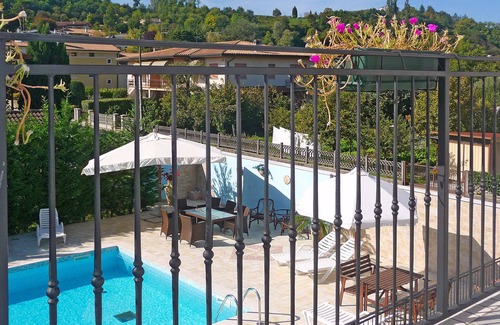 Conegliano Villa | "Venice Hills" apartment in villa with private pool in Conegliano