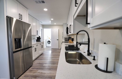 Venice Groves House | Venice Vacay! Pet-friendly pool home in Venice FL!