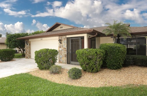 Venice Gardens House | VENICE-- WITH A POOL -- LOW SUMMER RATES