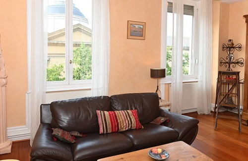 Moliere - Edgard Quinet Apartment | Venise - Appart'Ambiance
