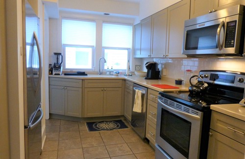 Ventnor City House | Ventnor Beach House, 5 Bedrooms - 1 block from beach