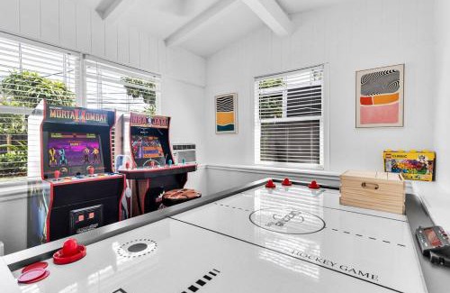 Middle River Terrace House | Ventur Tropical with Elite Pool & Ultimate Fun Zone