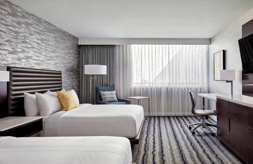 Pierpont Bay Hotel | Ventura Beach Marriott