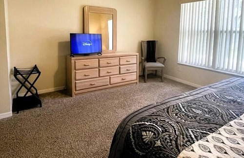 Ventura House | Ventura Village Cottage Grove Townhome