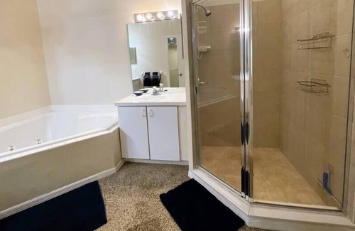 Ventura House | Ventura Village Cottage Grove Townhome