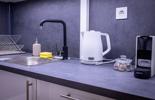 15th District Apartment | Venus Apartments - Westside Residence