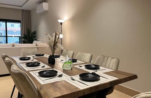 Al Khobar Apartment | Vera 1 Apartment شقه أنيقه بالخبر بثلاث غرف نوم وصاله تتسع ل 6 اشخاص