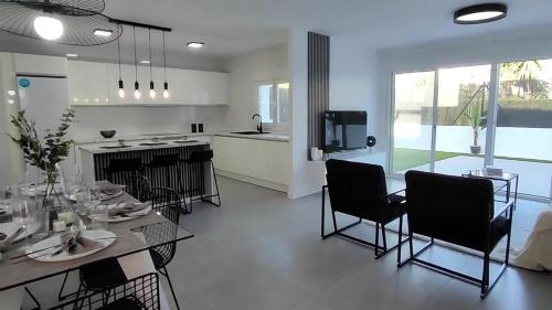 Puerto Rey Apartment | Vera Playa, Tu Paraíso Costero