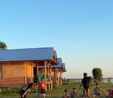 Champasak Province House | Vera Sunset homestay local experience with lao family