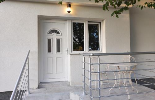 Saborsko Apartment | Veranda