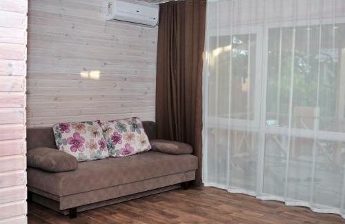 Karolino-Bugaz House | Veranda