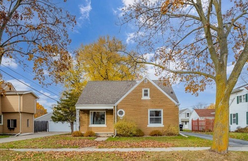 Appleton House | Verbrick Street Vacation