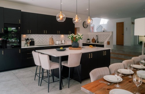 Albourne House | Verdant Rise - Contemporary Country Retreat