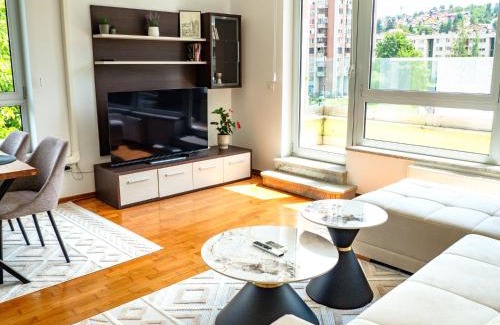 Novi Grad Sarajevo Apartment | Verde 22 with Garage