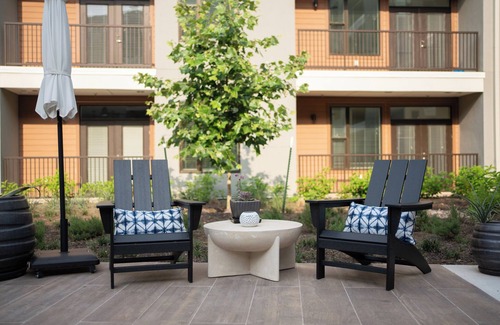 Milwood Apartment | Verde Gem/King Suite Near Q2 + Domain/Free Parking