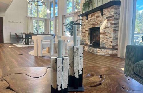 East Kootenay House | Verde Vista - Steam Shower - Theatre - Ping-Pong