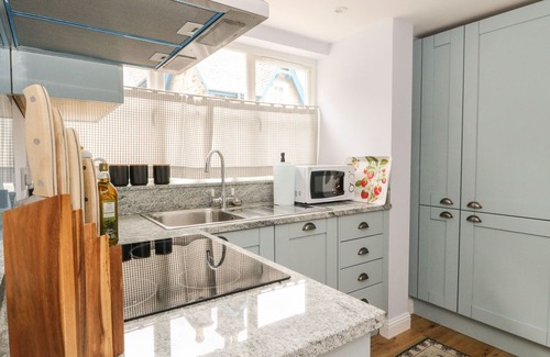 Strathtay Cottage | VERDI, pet friendly, with open fire in Strathtay