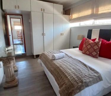 Franskraal House | Vergezicht Holiday Home