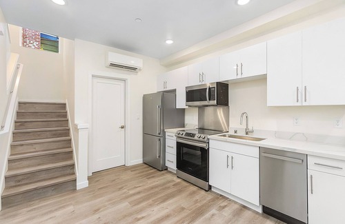 Capitol Hill Apartment | Vermithor's Bronze Ember Sweet Suite