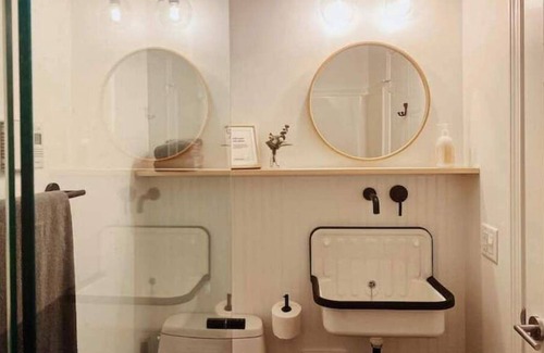 North Hero House | Vermont Birch House: North Hero Island Retreat