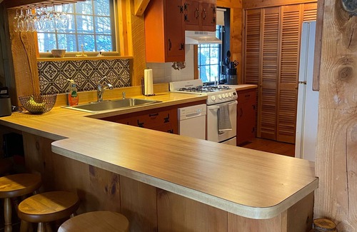 West Dover Ski Chalet | Vermont outdoor getaway near Wilmington and beautiful Mt. Snow.