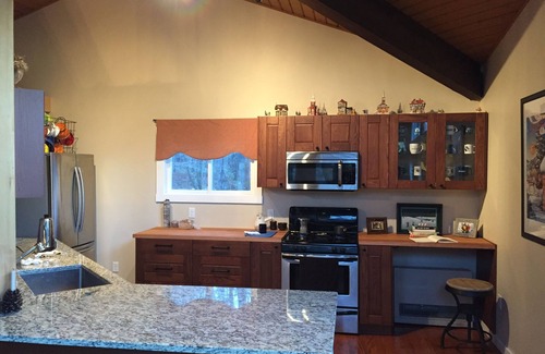 West Hartford House | Vermont 'Treehouse' at Quechee Club, Sleeps 6