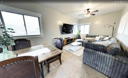 Vernal House | Vernal Sport-Court Base Camp