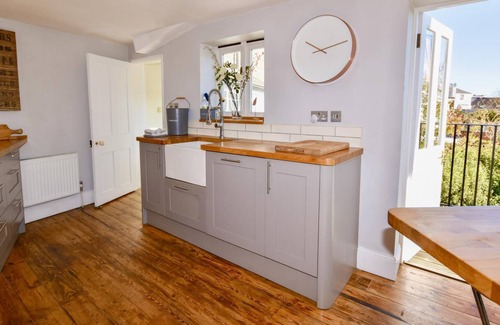 Cowes Villa | Vernon House in Cowes