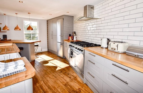 Cowes Villa | Vernon House in Cowes