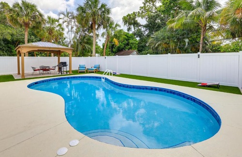 Vero Beach South House | Vero Beach Vacation Rental Pool and Putting Green!