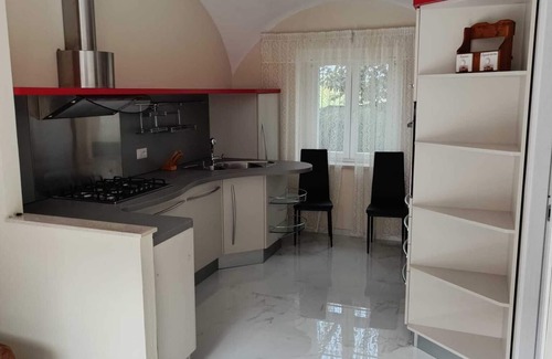 Vercelli House | Veronica House