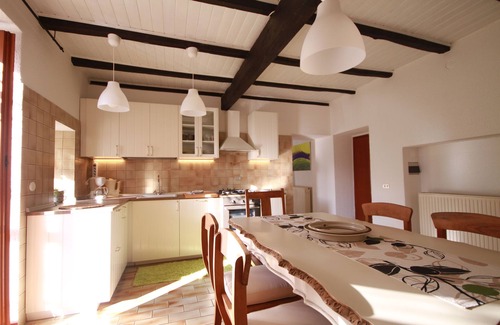 Viconago House | Veronica & Ladybug House for 8 people with pool.