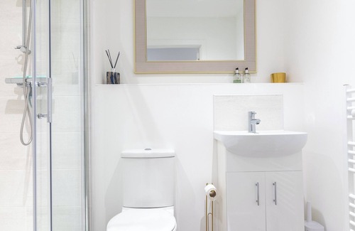 Burton on Trent Apartment | Versace @ The Malt House