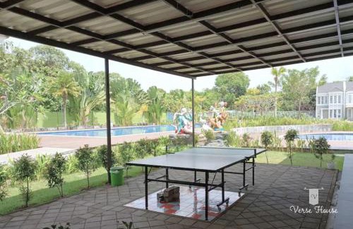 Pontianak House | Verse Guest House