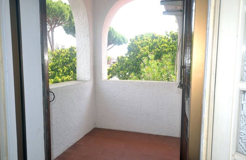 Lido delle Nazioni House | Vertical corner villa with 3 bedrooms and two bathrooms, large corner garden